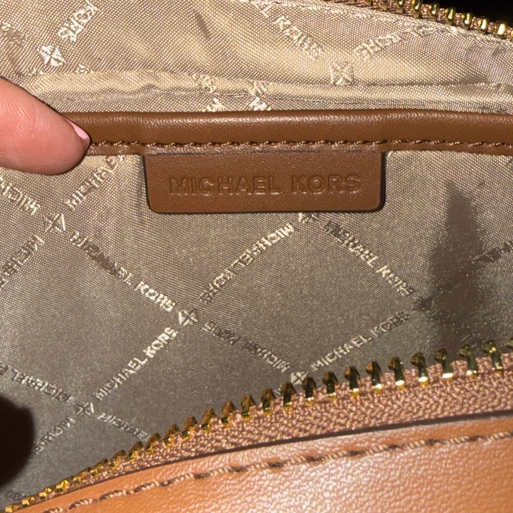 Michael Kors Cream Logo Crossbody with Gold Hardware - Picture 7 of 8